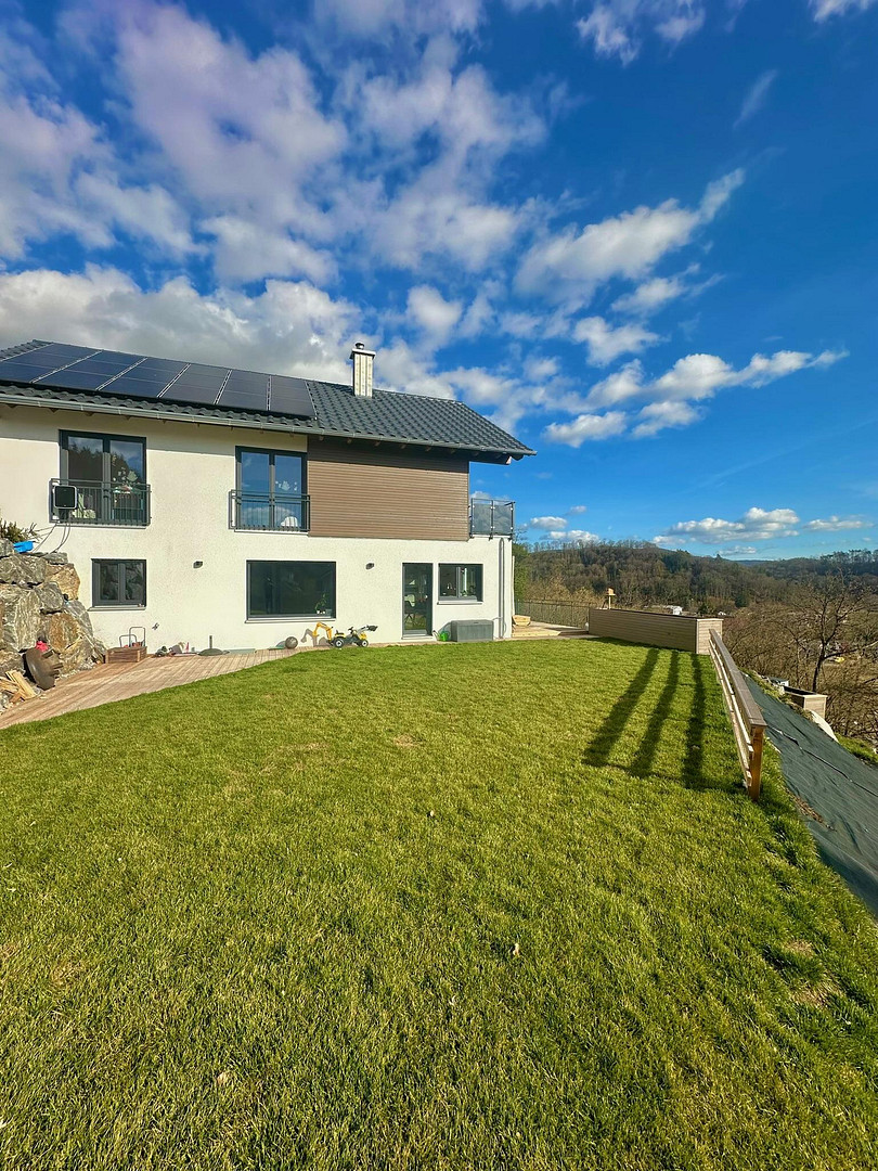Provisionsfrei* | Modernes Einfamilienhaus mit Einliegerwohnung, Smart-Home, PV-Anlage – Behaghelweg 21, 79780 Stühlingen – Vorschaubild 3