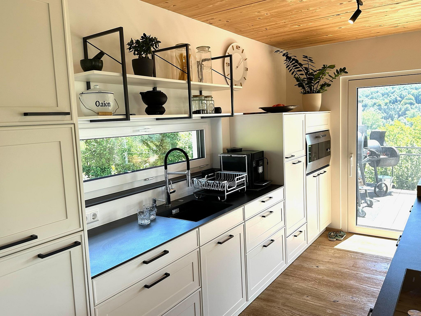 Provisionsfrei* | Modernes Einfamilienhaus mit Einliegerwohnung, Smart-Home, PV-Anlage – Behaghelweg 21, 79780 Stühlingen – Vorschaubild 9