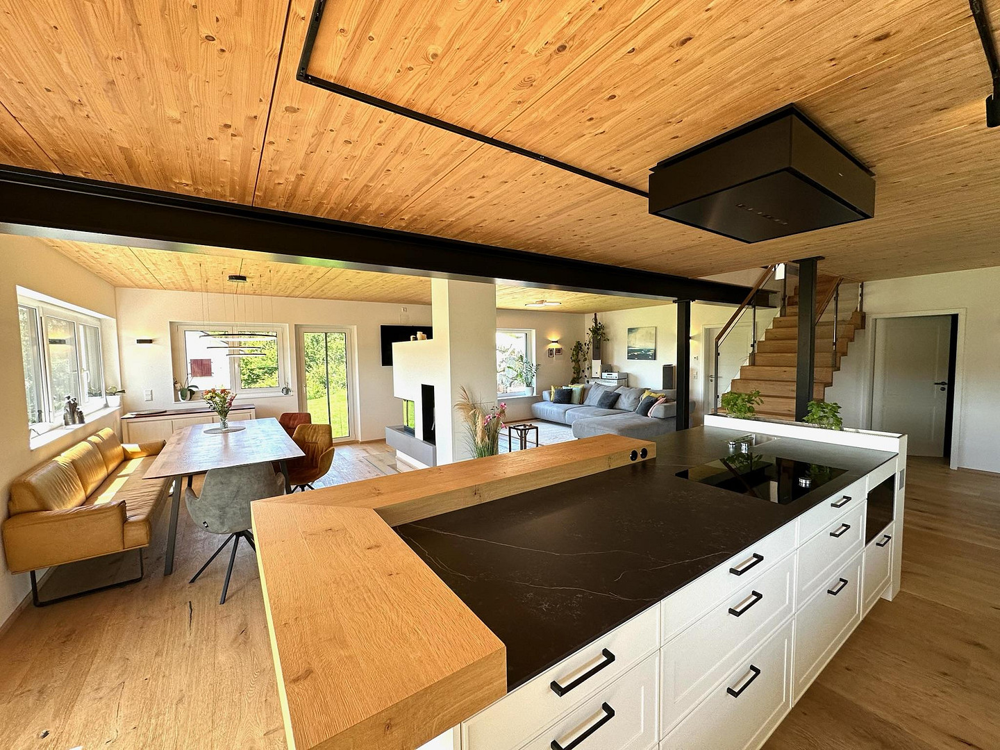 Provisionsfrei* | Modernes Einfamilienhaus mit Einliegerwohnung, Smart-Home, PV-Anlage – Behaghelweg 21, 79780 Stühlingen – Vorschaubild 4