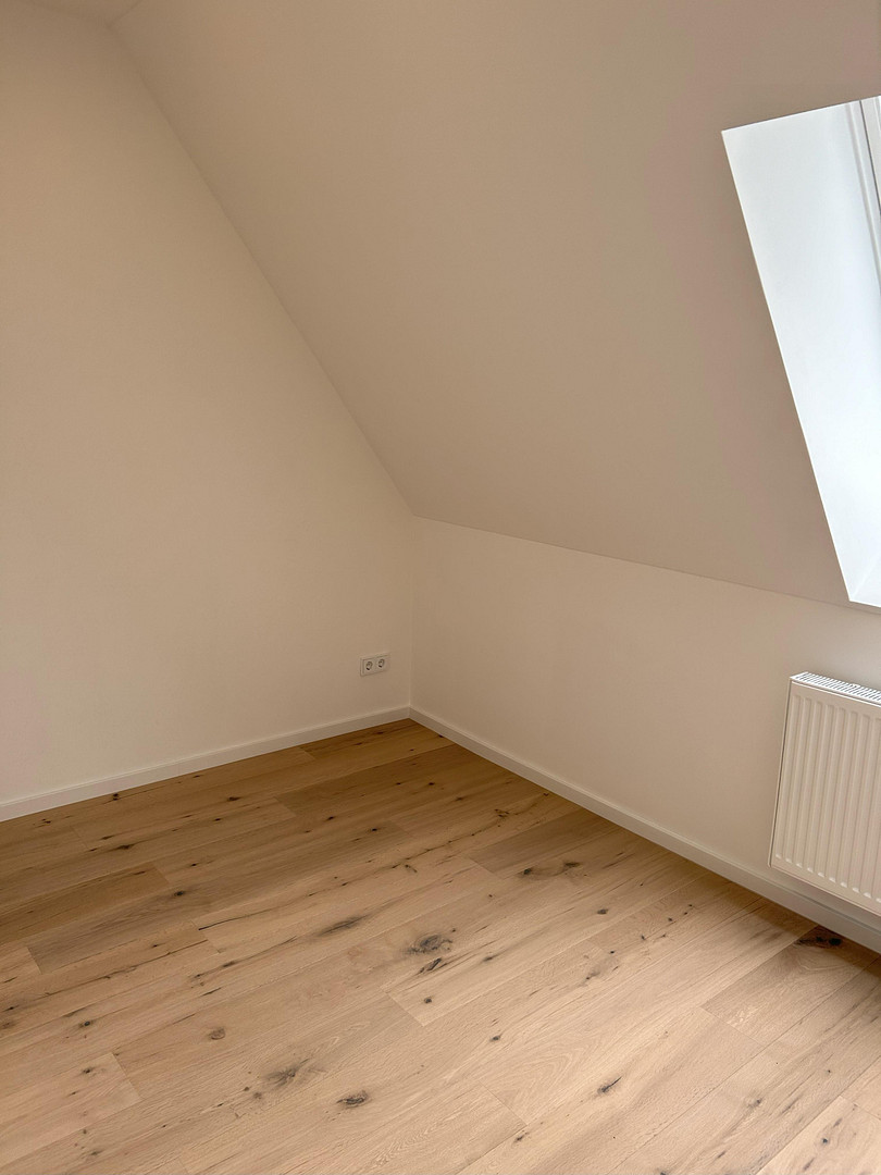 WG-Zimmer in 2er WG, Dachgeschoss, modern – Kilihofstr. 2, 81825 München(Trudering) – Vorschaubild 8
