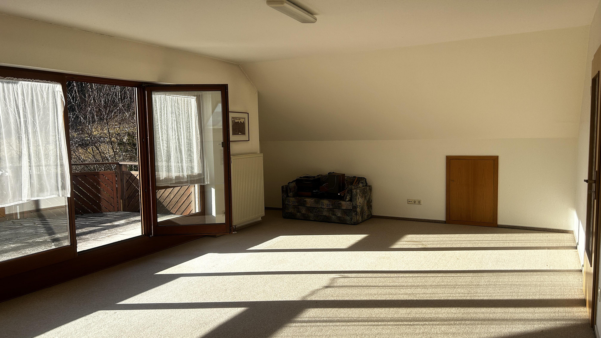 Haus mit viel Licht, Platz und Aussicht. Auch als Generationenhaus oder mit Praxis geeignet. – Endingen, 72336 Balingen-Endingen – Vorschaubild 8