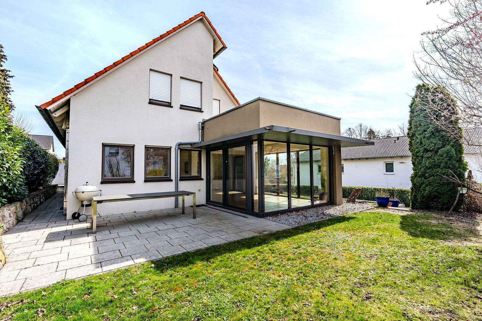 Attraktives Wohnen in Fürth-Vach: Gepflegtes Einfamilienhaus mit separater Einliegerwohnung – Fürth(Vach) – Vorschaubild 2