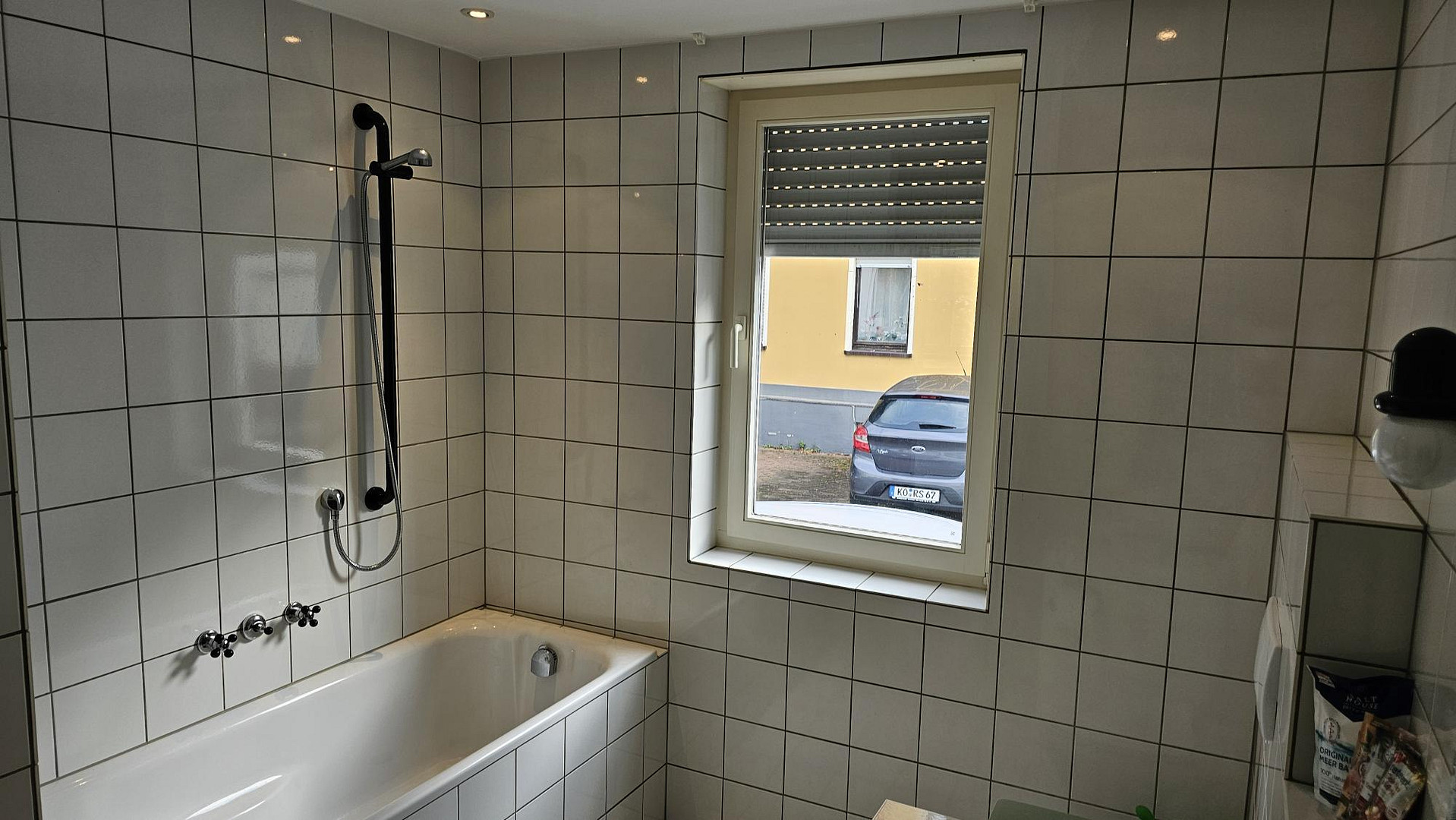 Exklusiv: Stilvolle möblierte 3 Zimmer Maisonette-Wohnung mit Terrasse, Garten und Carport, Koblenz – Mendelssohnstr. 102, 56076 Koblenz – Vorschaubild 11