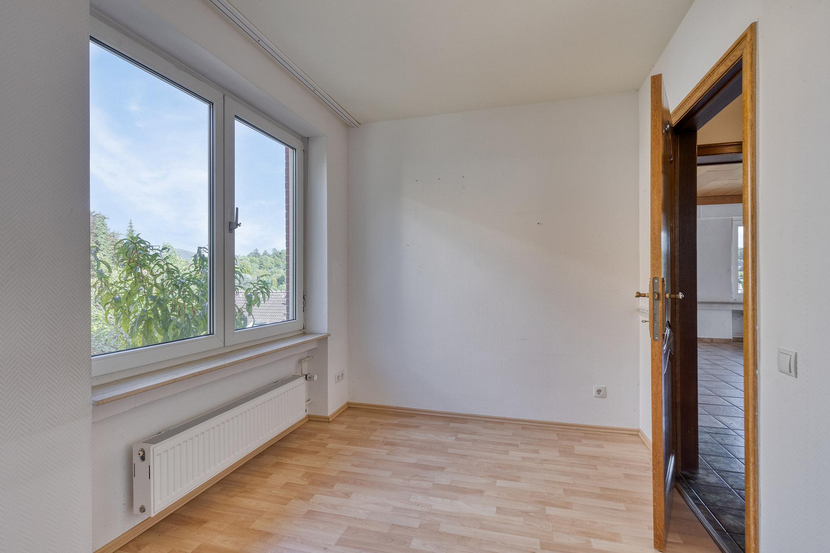 Haus in Höhenlage mit Baugrundstück & Ausbaupotenzial -Wachtberg-Niederbachem – Wachtberg Niederbachem(Niederbachem) – Vorschaubild 8