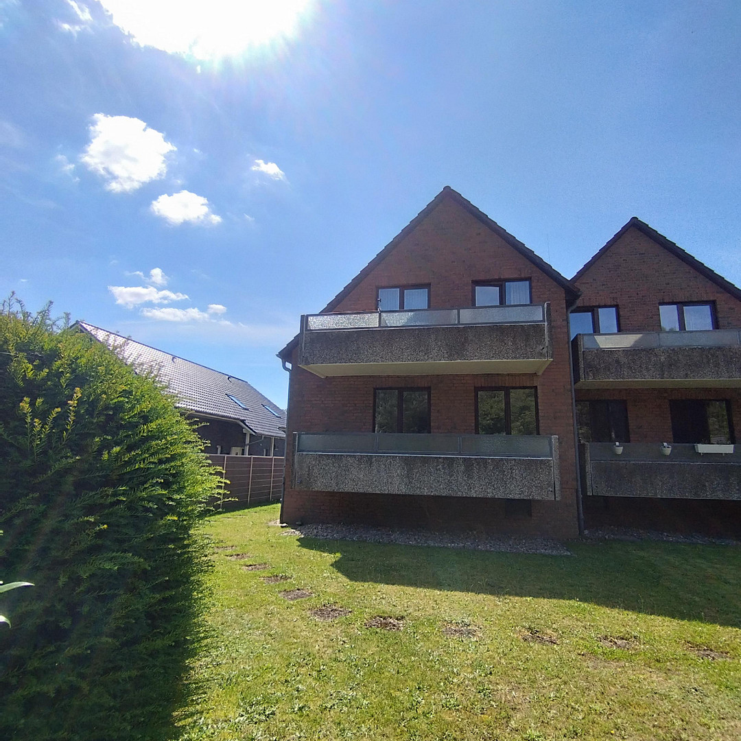 Zweifamilienhaus/Doppelhaushälfte mit Tiefgarage