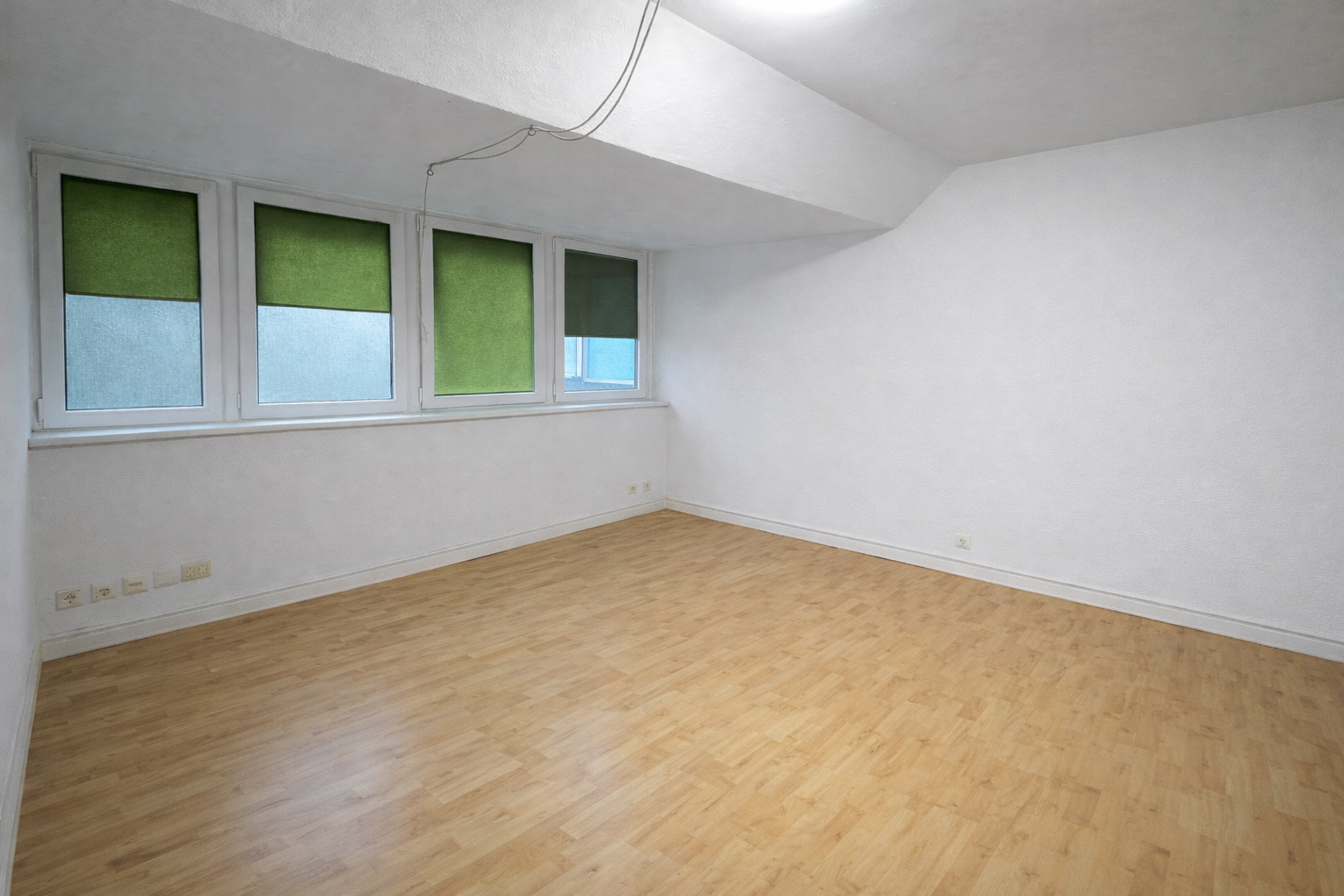 Schöne Dachgeschosswohnung mit 2-Zimmern in zentraler Wohnlage von Hamm – Feidikstraße 79, 59065 Hamm – Vorschaubild 4