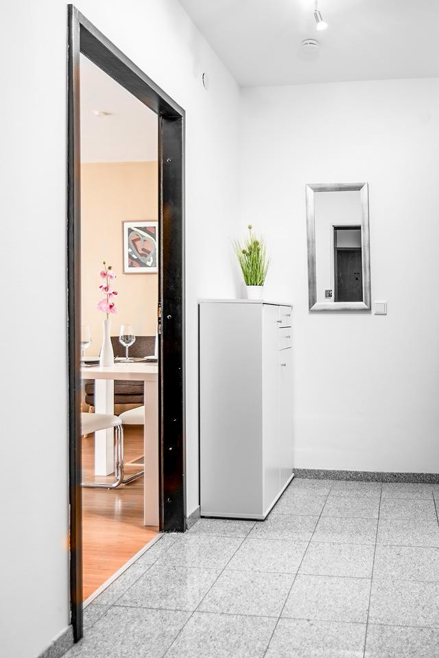 Traumhafte, möblierte 1-Zi Wohnung mit Balkon & WiFi in der Nürnberger Innenstadt – Nürnberg(Galgenhof) – Vorschaubild 4