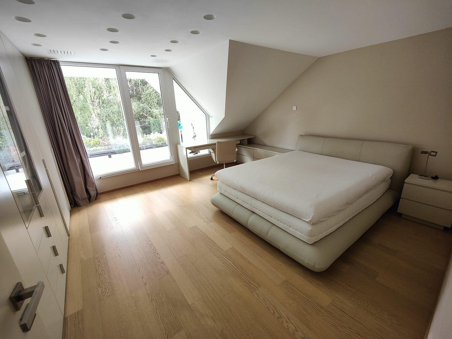 Designer Maisonette-Wohnung nähe Zoopark mit Blick ins Grüne, Fussbodenheizung, Kamin, Terrasse – Düsseldorf(Düsseltal) – Vorschaubild 33