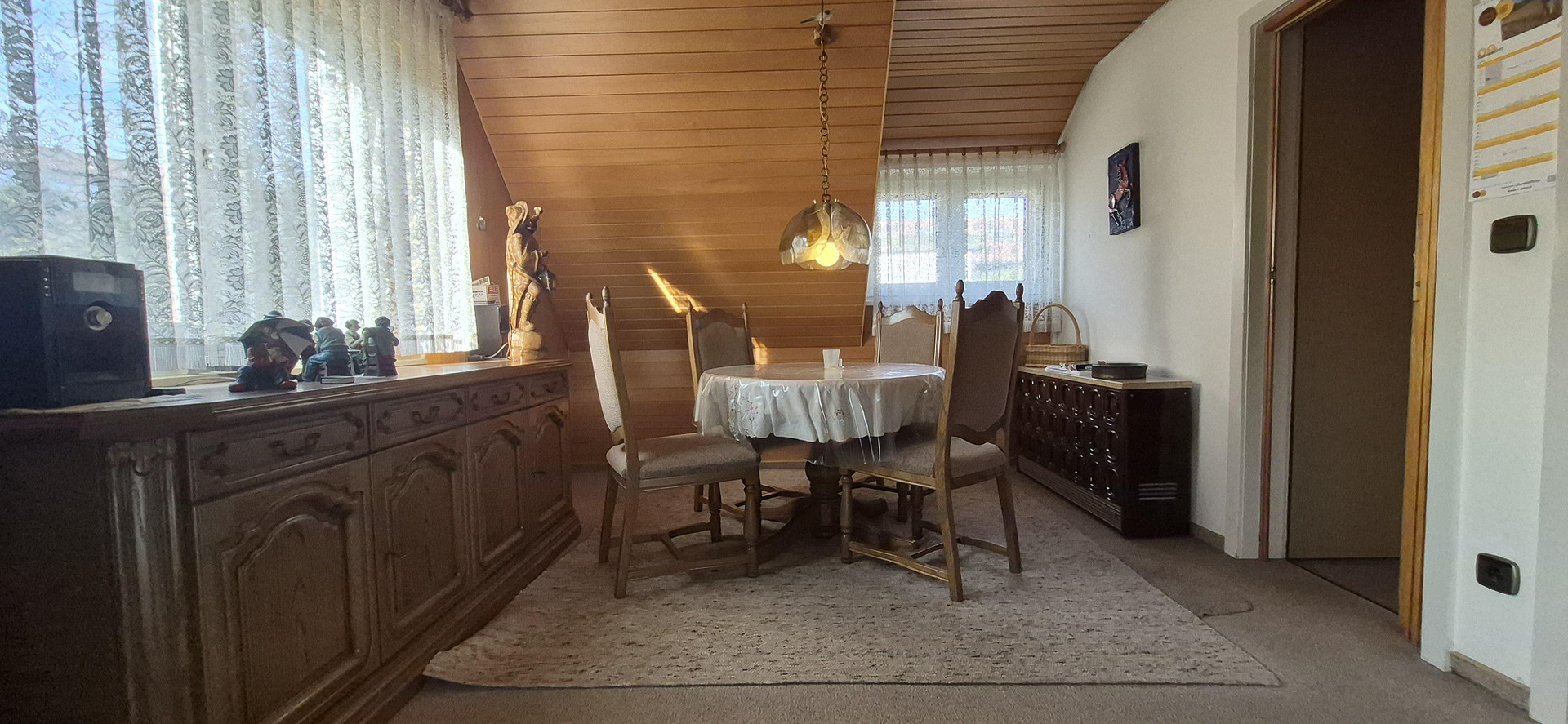 Sehr gepflegtes Ein-/ Zweifamilienhaus in Lomersheim, Garten, Balkon, Garage, – Lomersheim – Vorschaubild 15