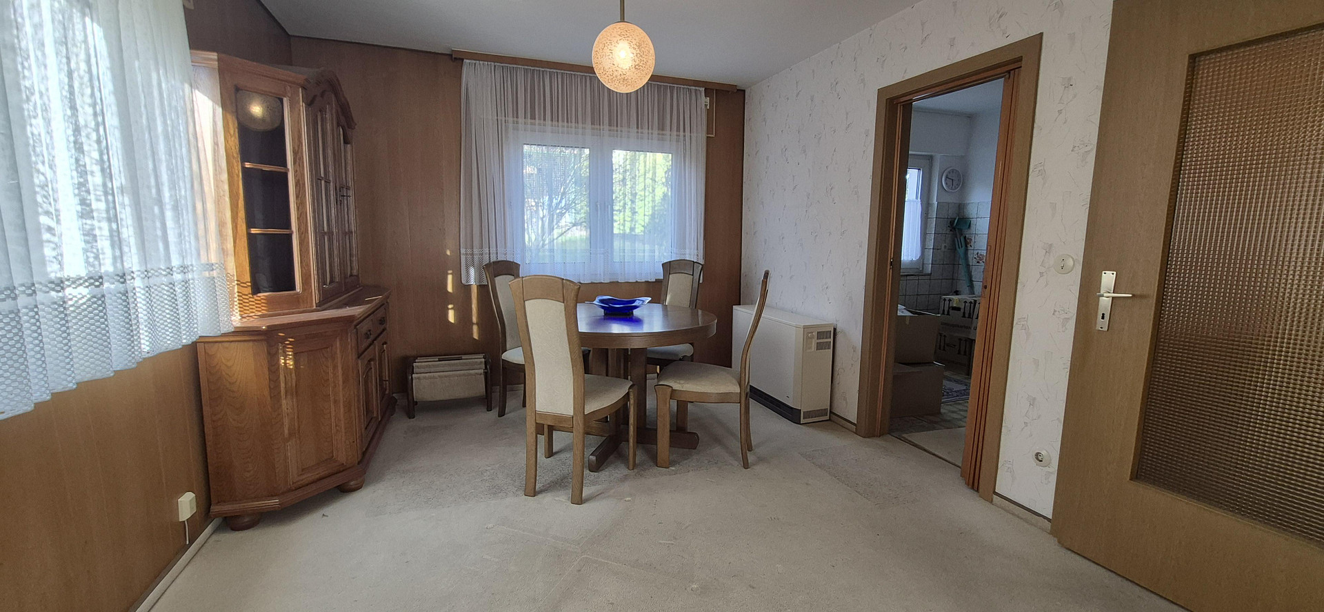 Sehr gepflegtes Ein-/ Zweifamilienhaus in Lomersheim, Garten, Balkon, Garage, – Lomersheim – Vorschaubild 14