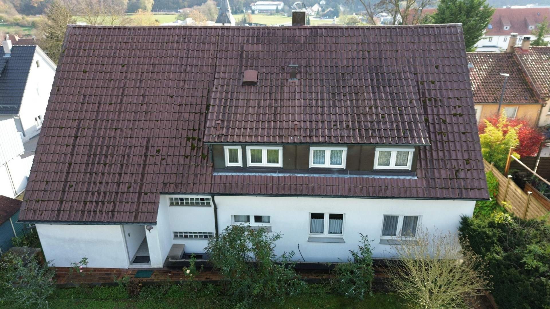 Sehr gepflegtes Ein-/ Zweifamilienhaus in Lomersheim, Garten, Balkon, Garage, – Lomersheim – Vorschaubild 7