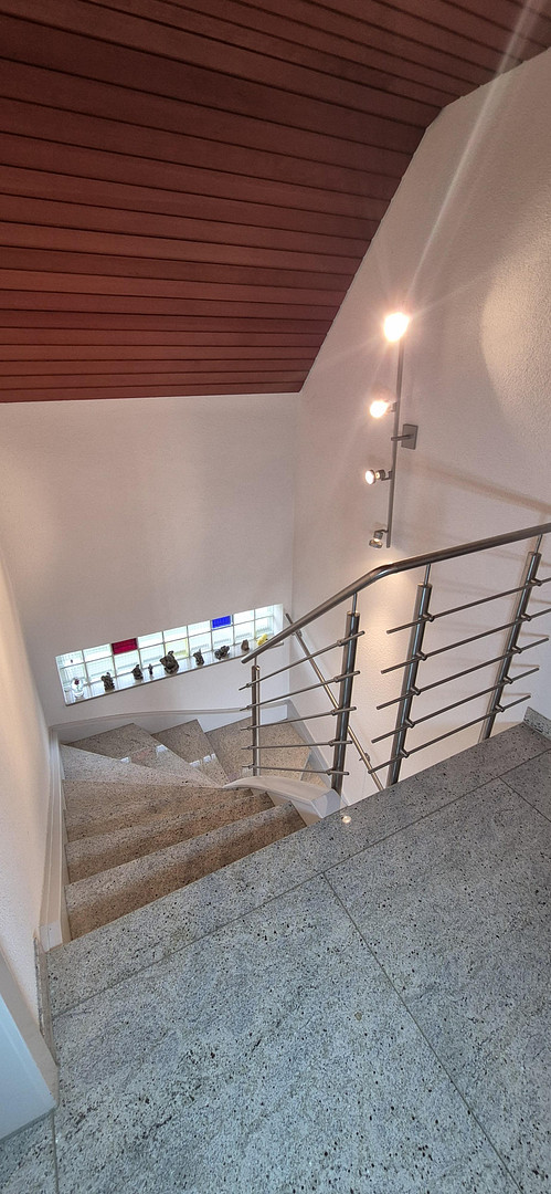 Sehr gepflegtes Ein-/ Zweifamilienhaus in Lomersheim, Garten, Balkon, Garage, – Lomersheim – Vorschaubild 9