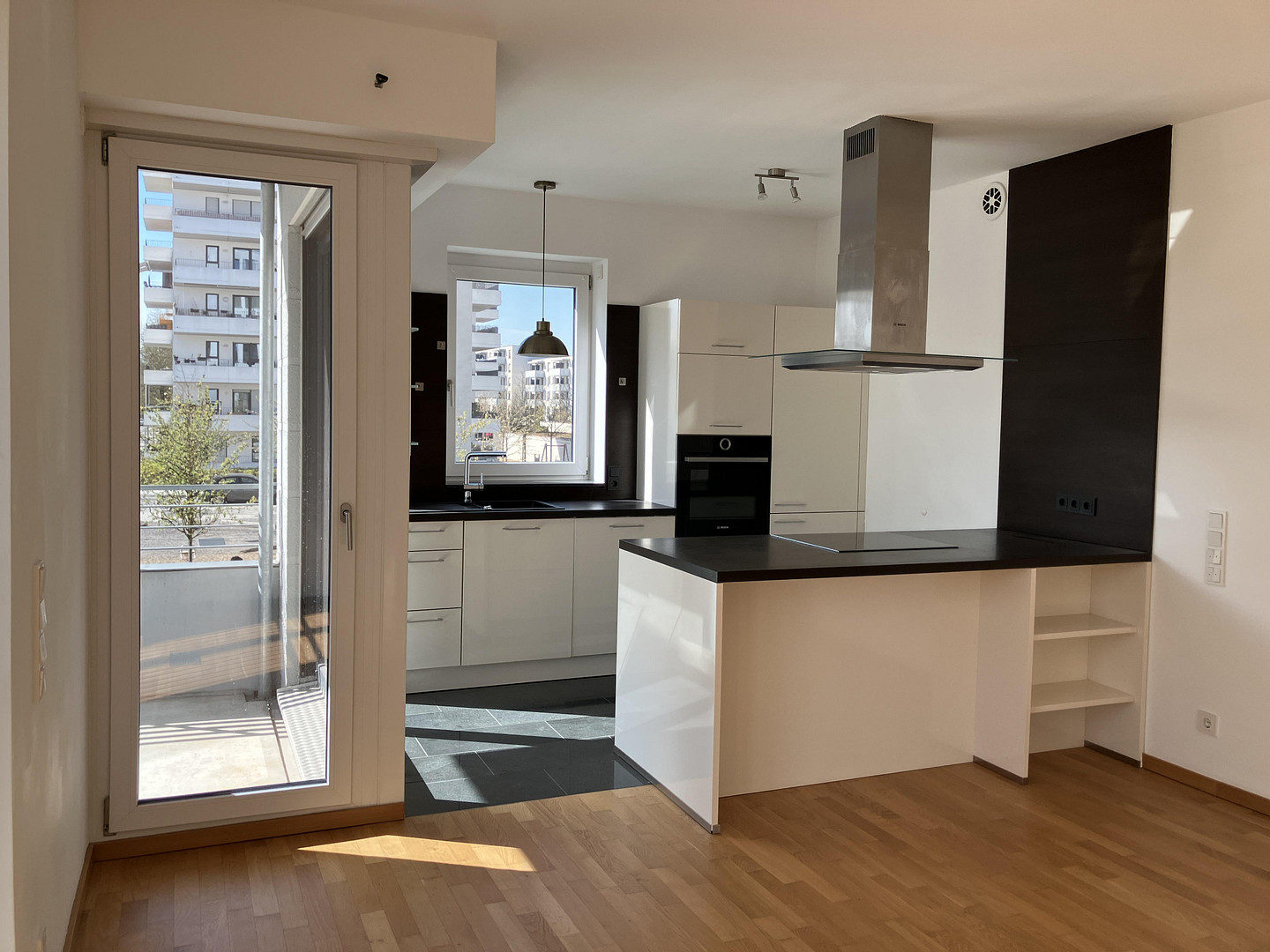 PROVISIONSFREI: Moderne 3-Zimmer-Wohnung mit Balkon im Candis-Viertel – Georg-Aichinger-Straße 8, 93055 Regensburg(Ostenviertel) – Vorschaubild 4