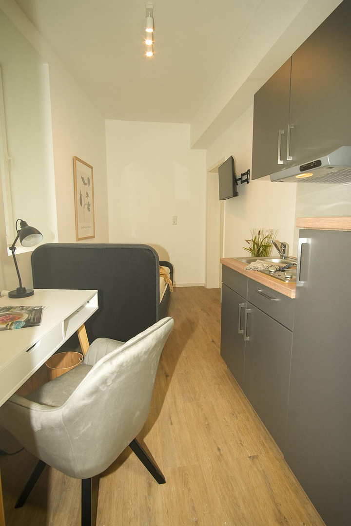 Möbliertes Mini Apartment mit Einbauküche + Bad – Badener Str. 34, 76227 Karlsruhe(Durlach) – Vorschaubild 11