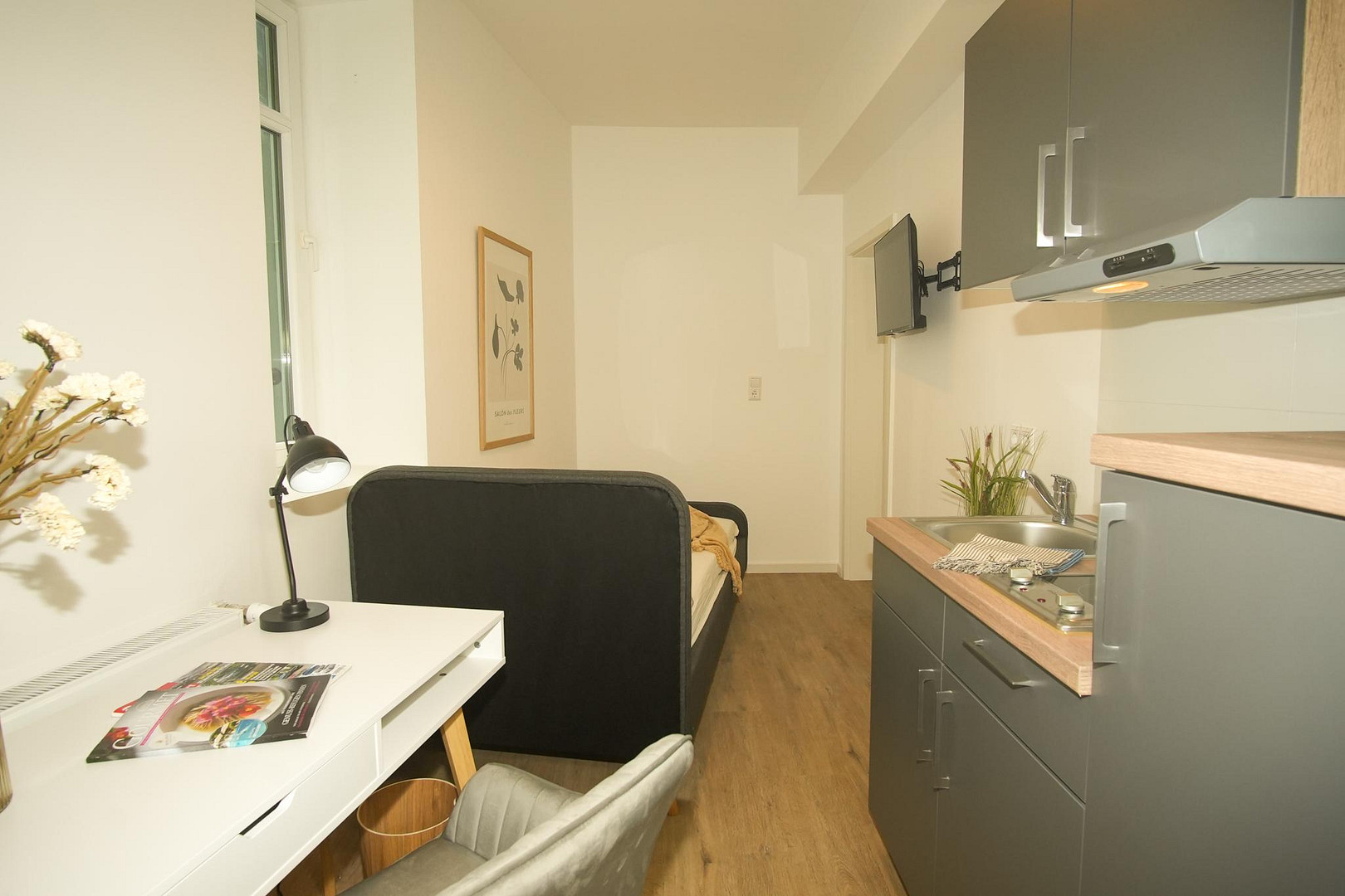 Möbliertes Mini Apartment mit Einbauküche + Bad – Badener Str. 34, 76227 Karlsruhe(Durlach) – Vorschaubild 10