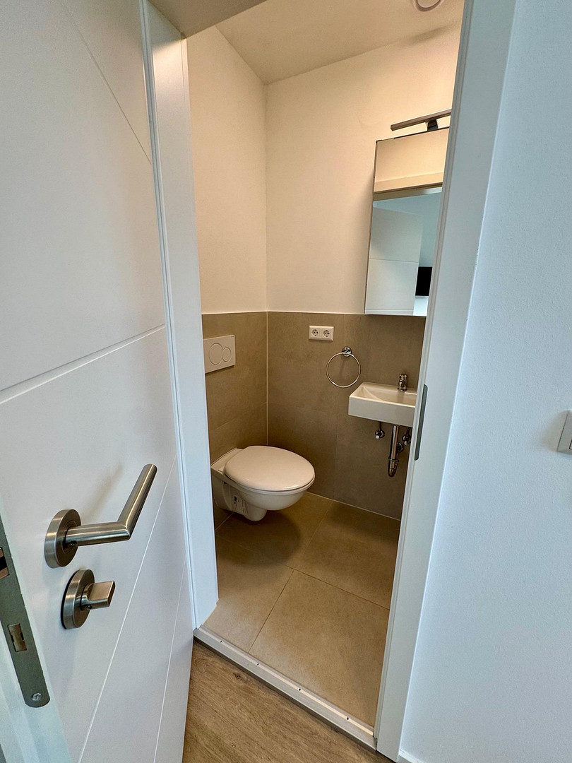 Möbliertes Mini Apartment mit Einbauküche + Bad – Badener Str. 34, 76227 Karlsruhe(Durlach) – Vorschaubild 3