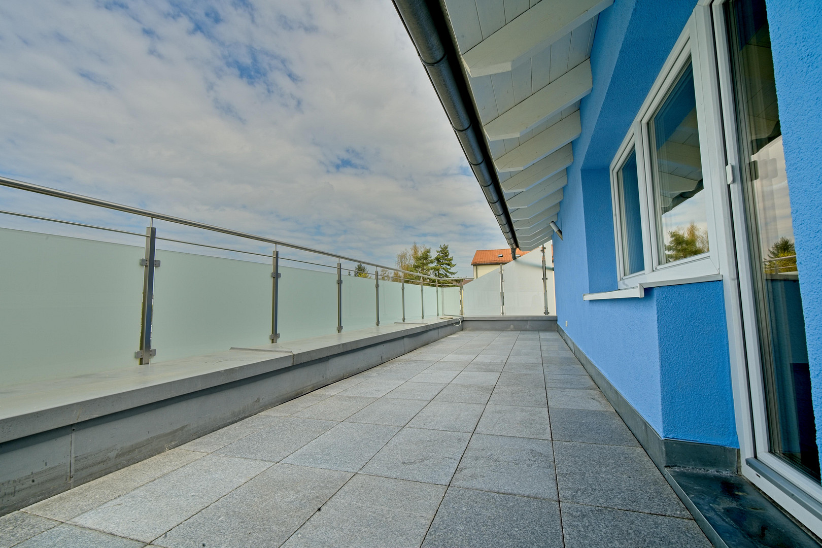 Energiestandard A+: ruhige 4 Zi. Maisonettewhg, gr S/W Dachterrasse Alleinlage, EBK, Nähe Ostbahnhof – 81673 München(Berg am Laim) – Vorschaubild 8