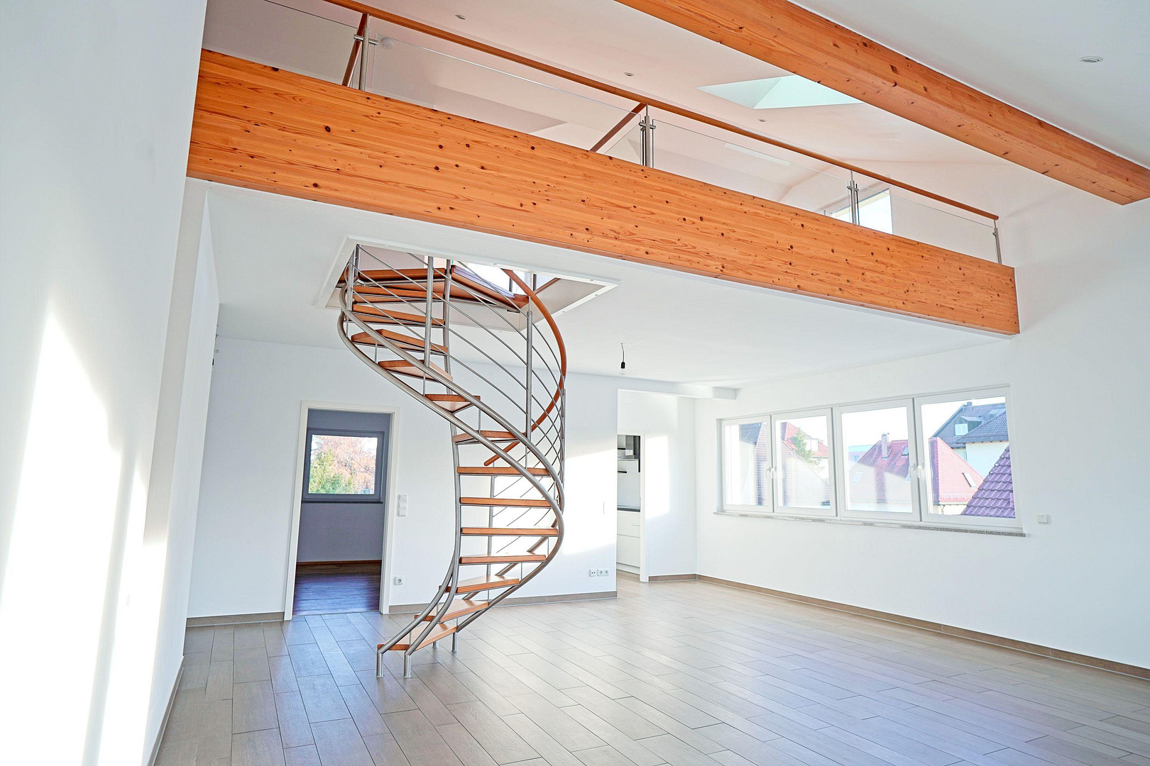 Energiestandard A+: ruhige 4 Zi. Maisonettewhg, gr S/W Dachterrasse Alleinlage, EBK, Nähe Ostbahnhof – 81673 München(Berg am Laim) – Vorschaubild 26