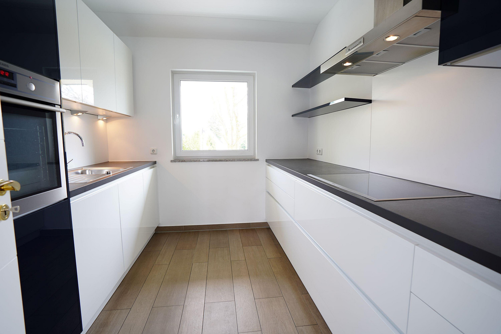 Energiestandard A+: ruhige 4 Zi. Maisonettewhg, gr S/W Dachterrasse Alleinlage, EBK, Nähe Ostbahnhof – 81673 München(Berg am Laim) – Vorschaubild 10