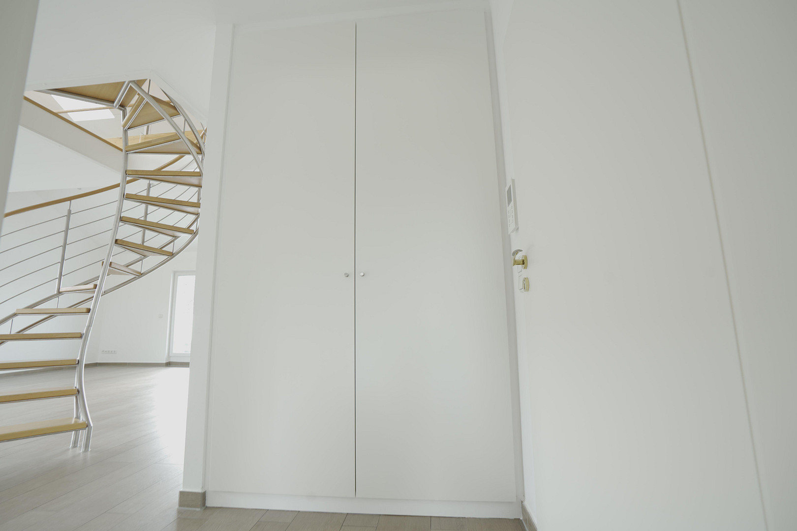 Energiestandard A+: ruhige 4 Zi. Maisonettewhg, gr S/W Dachterrasse Alleinlage, EBK, Nähe Ostbahnhof – 81673 München(Berg am Laim) – Vorschaubild 23