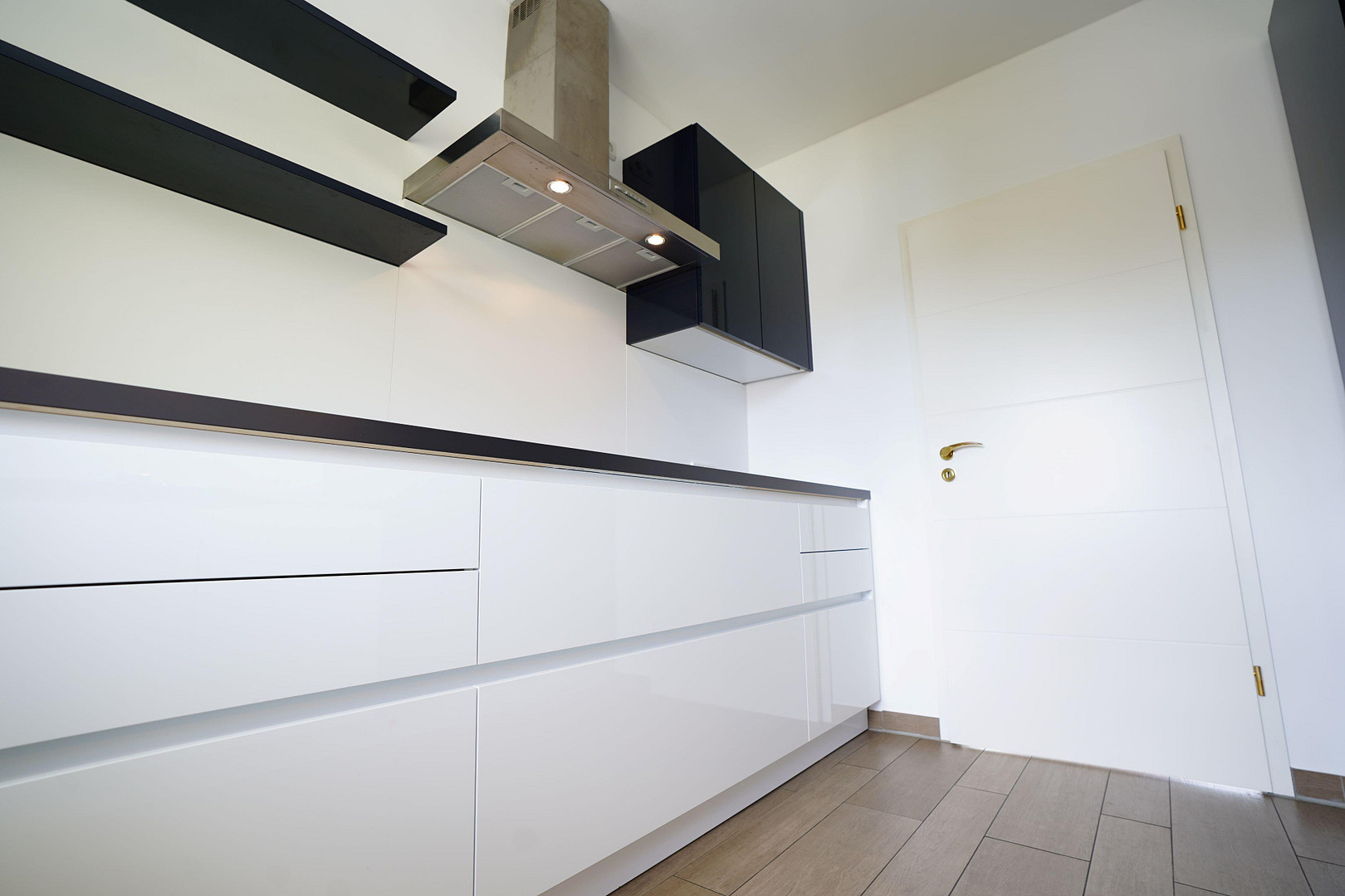 Energiestandard A+: ruhige 4 Zi. Maisonettewhg, gr S/W Dachterrasse Alleinlage, EBK, Nähe Ostbahnhof – 81673 München(Berg am Laim) – Vorschaubild 11
