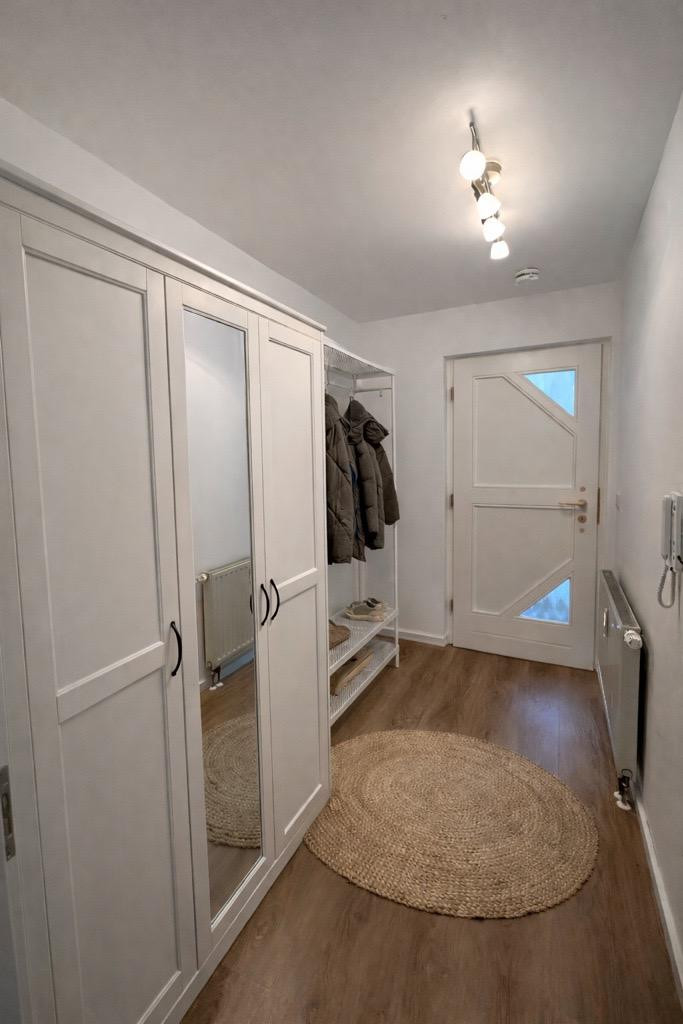 Moderne, voll möblierte 1-Zimmer-Wohnung mit Balkon in zentraler Lage (Eberhardshof)) – Fürther Straße 271, 90429 Nürnberg(Eberhardshof) – Vorschaubild 5