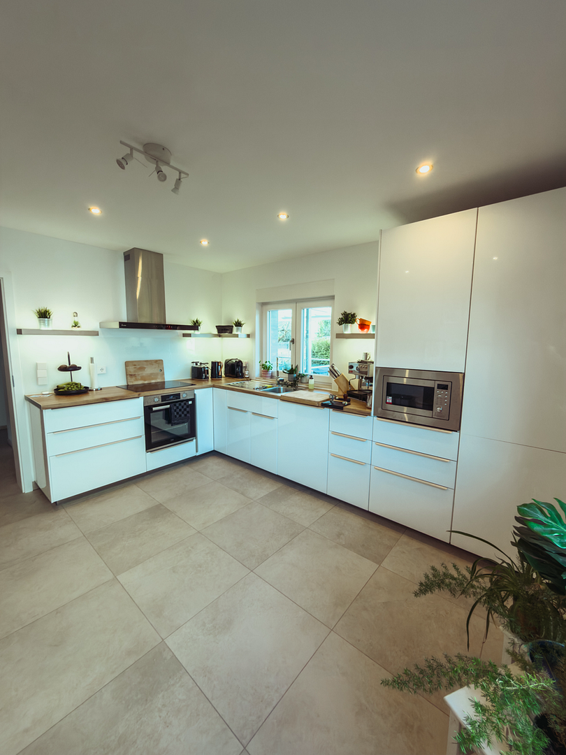 Exklusives Smart‑Energy‑Familienhaus mit 25 kW PV‑Anlage, Wallbox und großem Garten – Wolfsburg – Vorschaubild 13