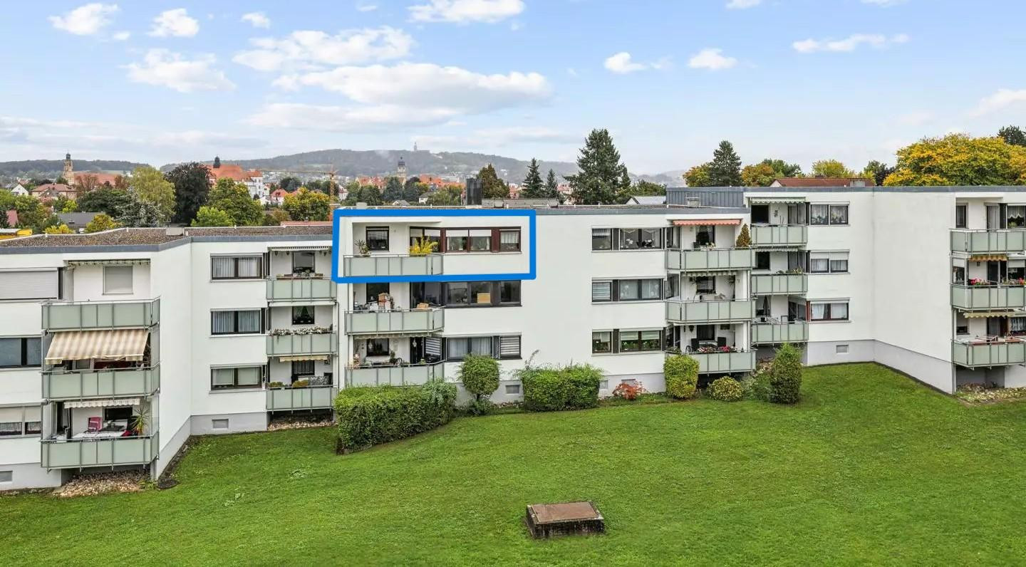 Neu renovierte 4-Zimmerwohnung mit Loggia und traumhaftem Ausblick über Amberg – Amberg – Vorschaubild 2