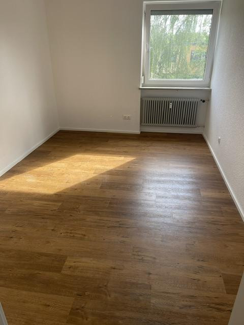 Neu renovierte 4-Zimmerwohnung mit Loggia und traumhaftem Ausblick über Amberg – Amberg – Vorschaubild 9