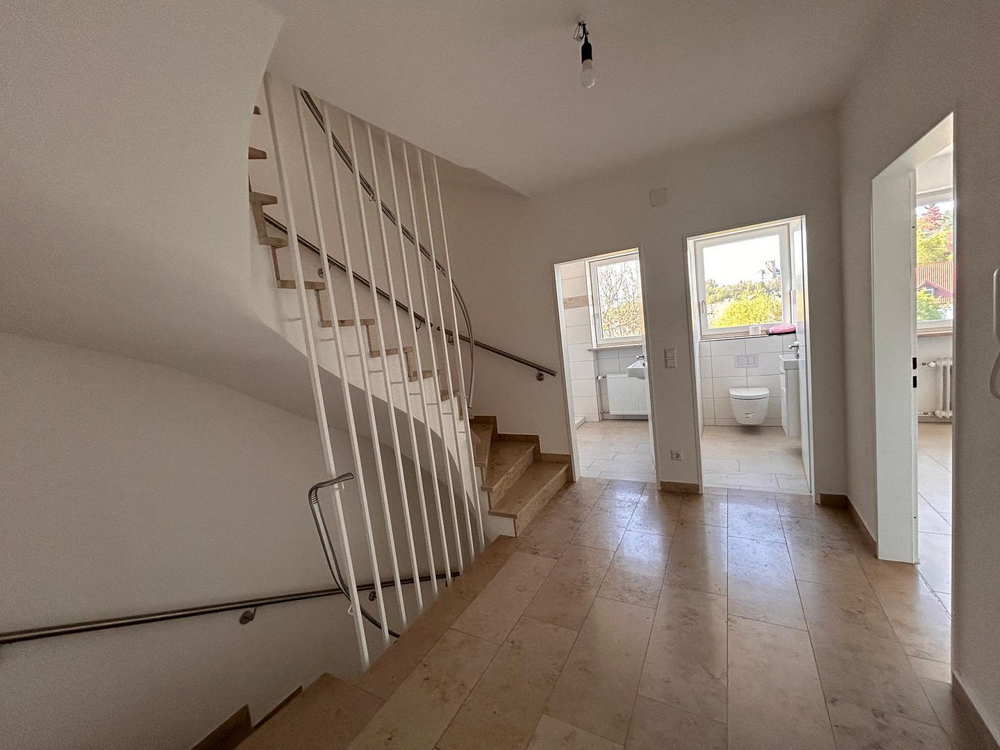 Großzügige bezugsfertige DHH - wertig modernisiert - in 89312 Günzburg-Reisensburg – Günzburg(Reisensburg) – Vorschaubild 9