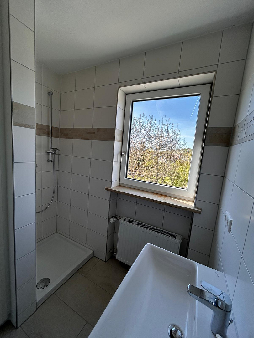 Großzügige bezugsfertige DHH - wertig modernisiert - in 89312 Günzburg-Reisensburg – Günzburg(Reisensburg) – Vorschaubild 13