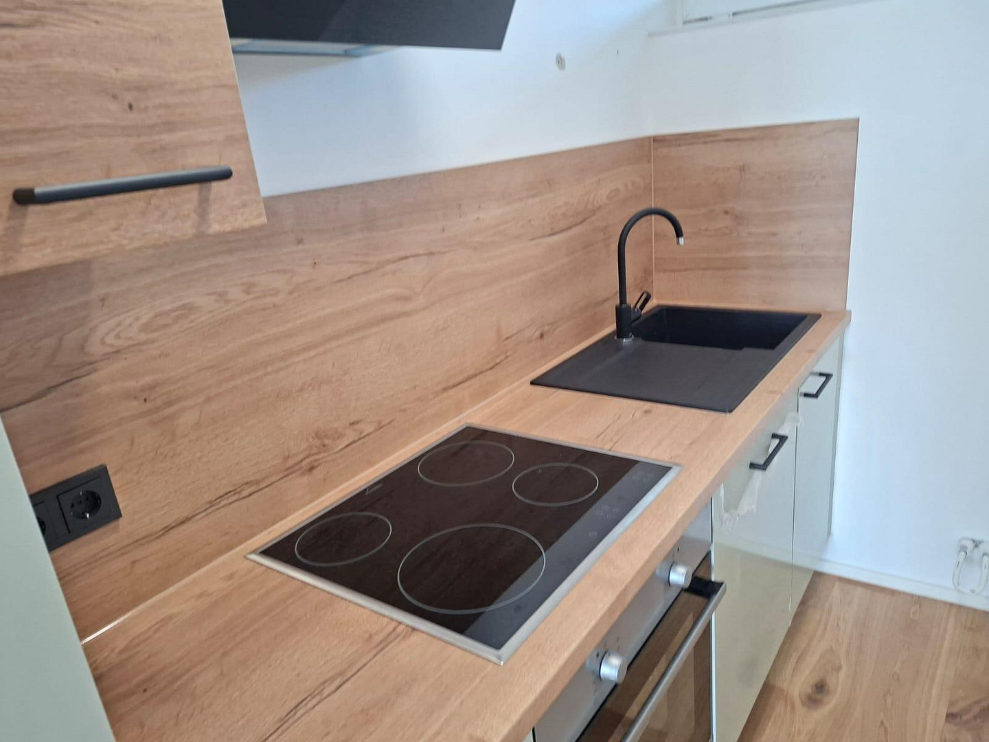 Neuwertiges Apartment mit Panorama-Balkon in Erlangen Provisionsfrei – Dechsendorfer Straße 2, 91054 Erlangen – Vorschaubild 5