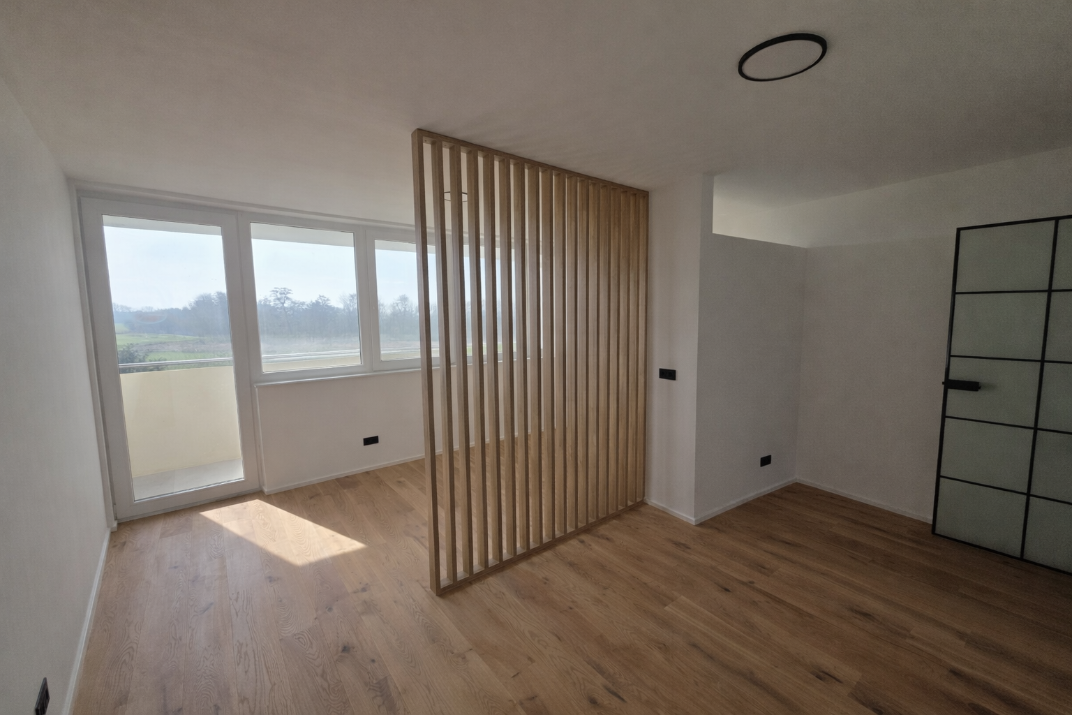 Neuwertiges Apartment mit Panorama-Balkon in Erlangen Provisionsfrei