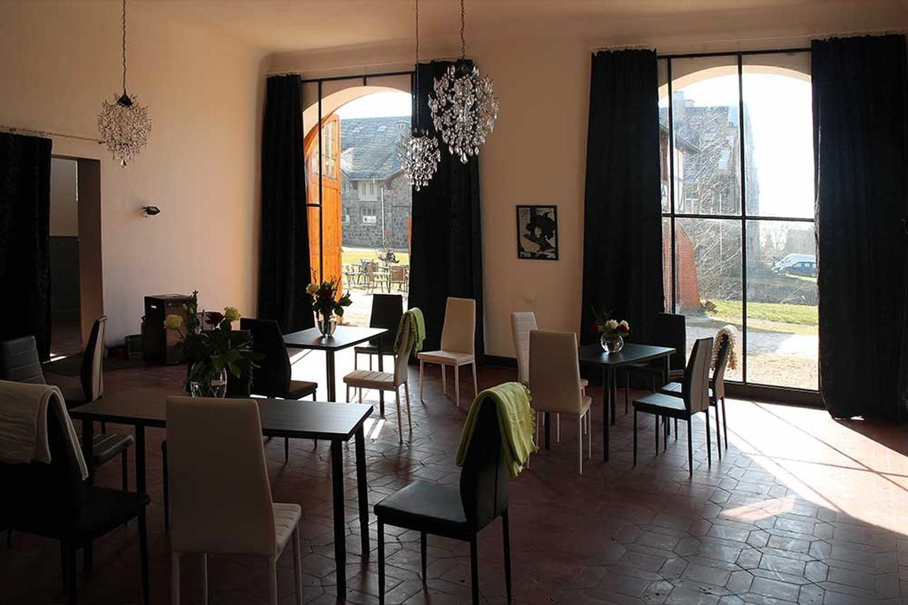 ETW's, LOFTS, Ateliers, App. zw. Rostock & Müritz (Wohnen in histor. Ambiente / im Eigentum)! – Parkstr. 3, 17194 Klocksin(Blücherhof) – Vorschaubild 2