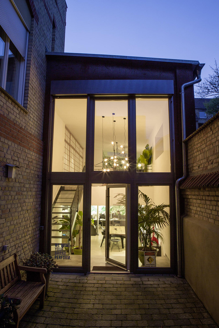 Loft-Apartment mit toller Einbauküche und Fußbodenheizung / Neckarstadt-Ost