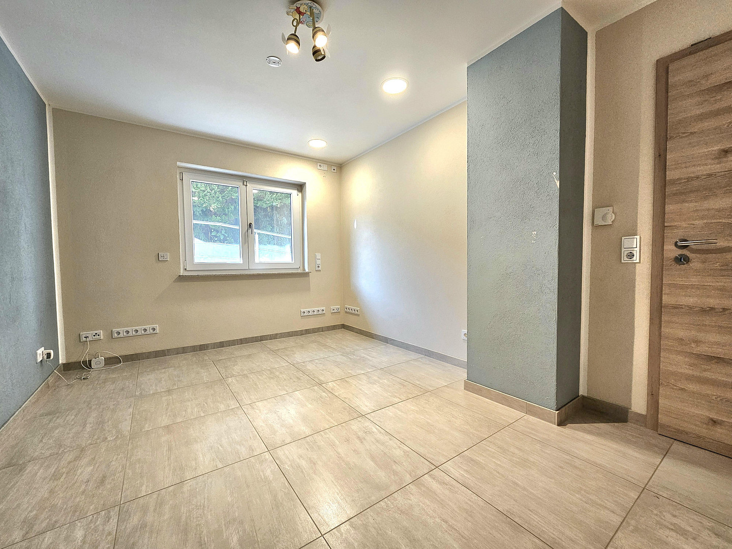 Traumhaft modernes Zweifamilienhaus: Wohnen & Arbeiten | PV, barrierefrei, Garten, Frankfurt 45 Min. – Feldstraße 3, 63628 Bad Soden-Salmünster(Bad Soden) – Vorschaubild 10