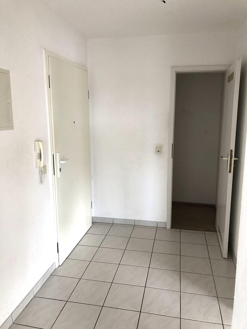 Helle, gemütliche 3 ZKB Wohnung mit 2 Balkonen, Tiefgaragenstellplatz und Aufzug – 67067 Ludwigshafen am Rhein(Maudach) – Vorschaubild 3