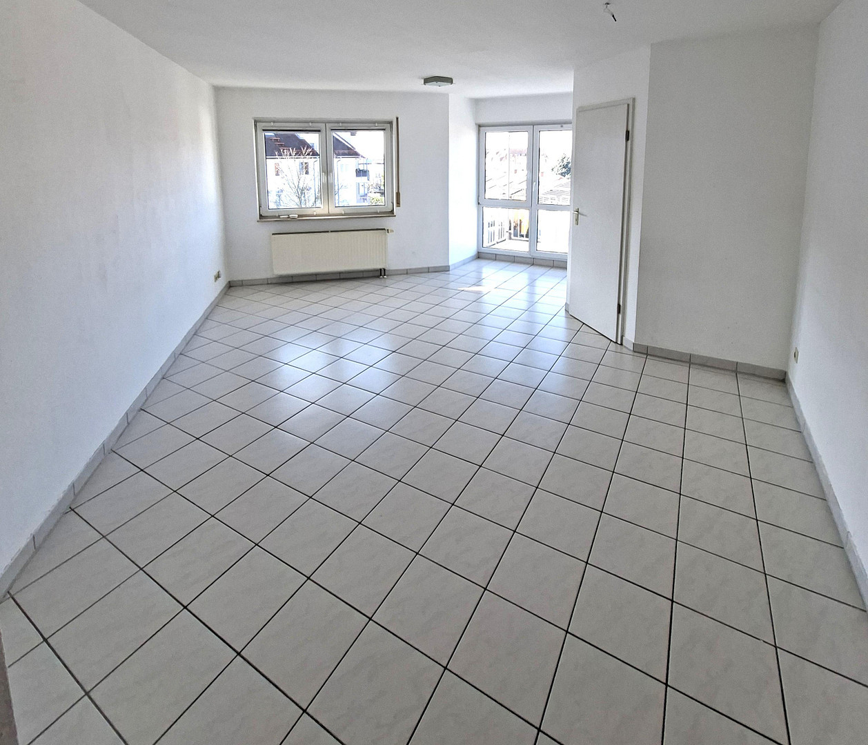 Helle, gemütliche 3 ZKB Wohnung mit 2 Balkonen, Tiefgaragenstellplatz und Aufzug – 67067 Ludwigshafen am Rhein(Maudach) – Vorschaubild 5