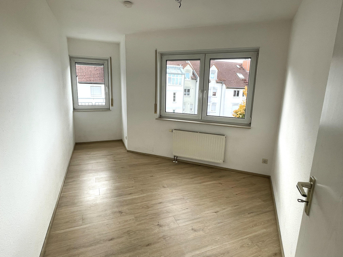 Helle, gemütliche 3 ZKB Wohnung mit 2 Balkonen, Tiefgaragenstellplatz und Aufzug – 67067 Ludwigshafen am Rhein(Maudach) – Vorschaubild 7