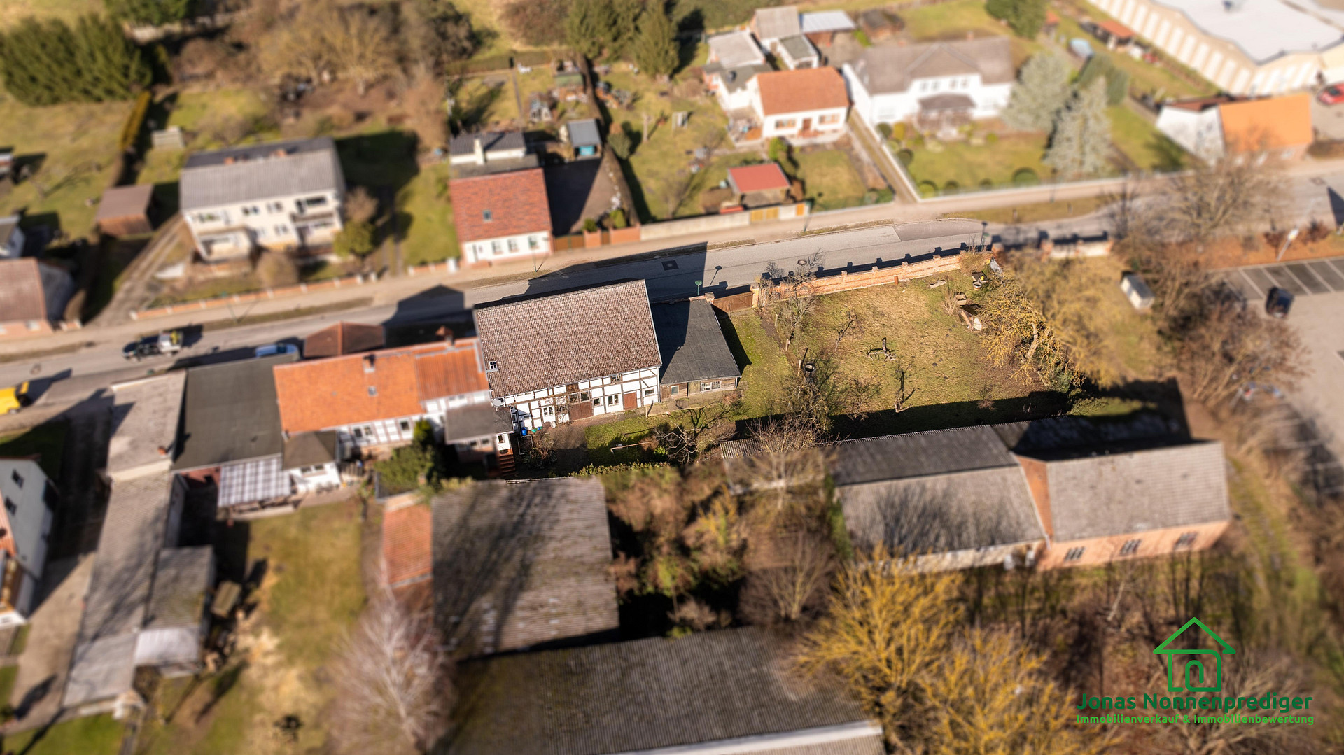 Einfamilienhaus mit Scheune und Garten für den Käufer provisionsfrei – Berliner Straße 38a, 19309 Lenzen(Lenzen (Elbe)) – Vorschaubild 4