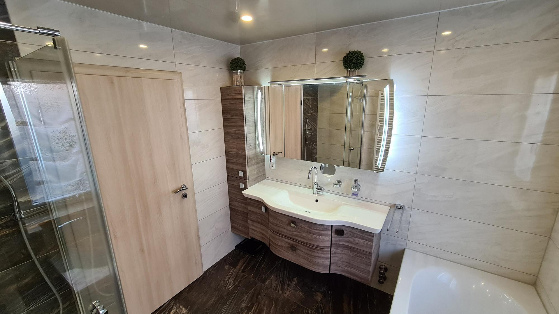 5-Zimmer-EG Wohnung mit Garten, Outdoor-Küche, Doppel Garage & Stellplatz – Wohnen wie im Haus – Osnabrück(Pye) – Vorschaubild 8