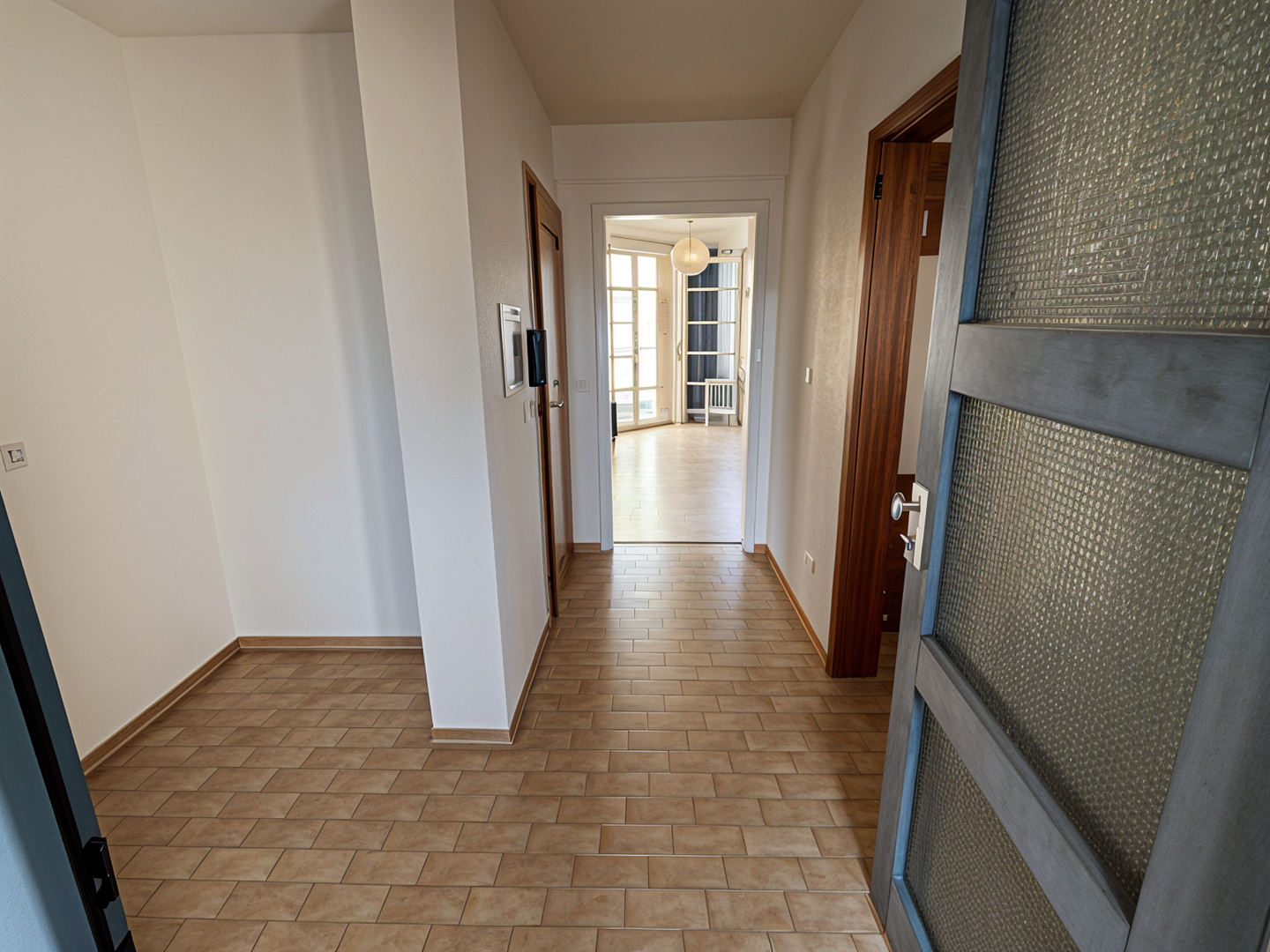 PROVISIONSFREI: Sanierte 2-Zi-Wohnung in Reutlinger Altstadt– hell, ruhig und charmant geschnitten – Untere Gerberstraße 7, 72764 Reutlingen – Vorschaubild 5