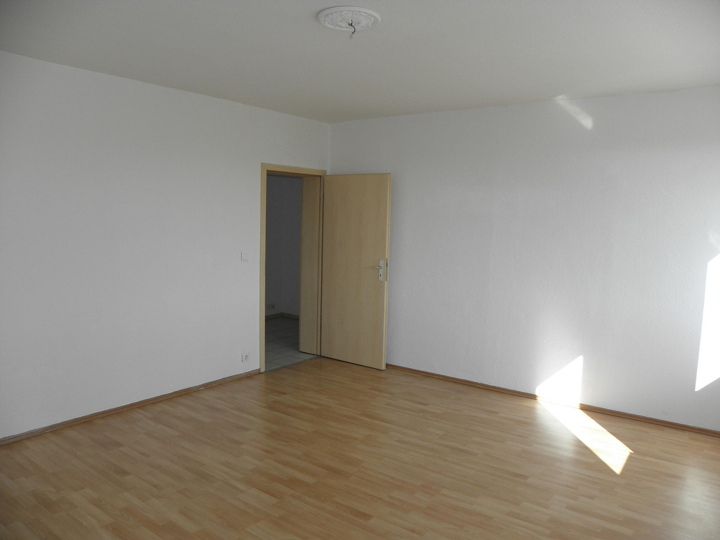 Schöne 2-Raumwohnung in Magdeburg Lemsdorf – 39118 Magdeburg(Lemsdorf) – Vorschaubild 3