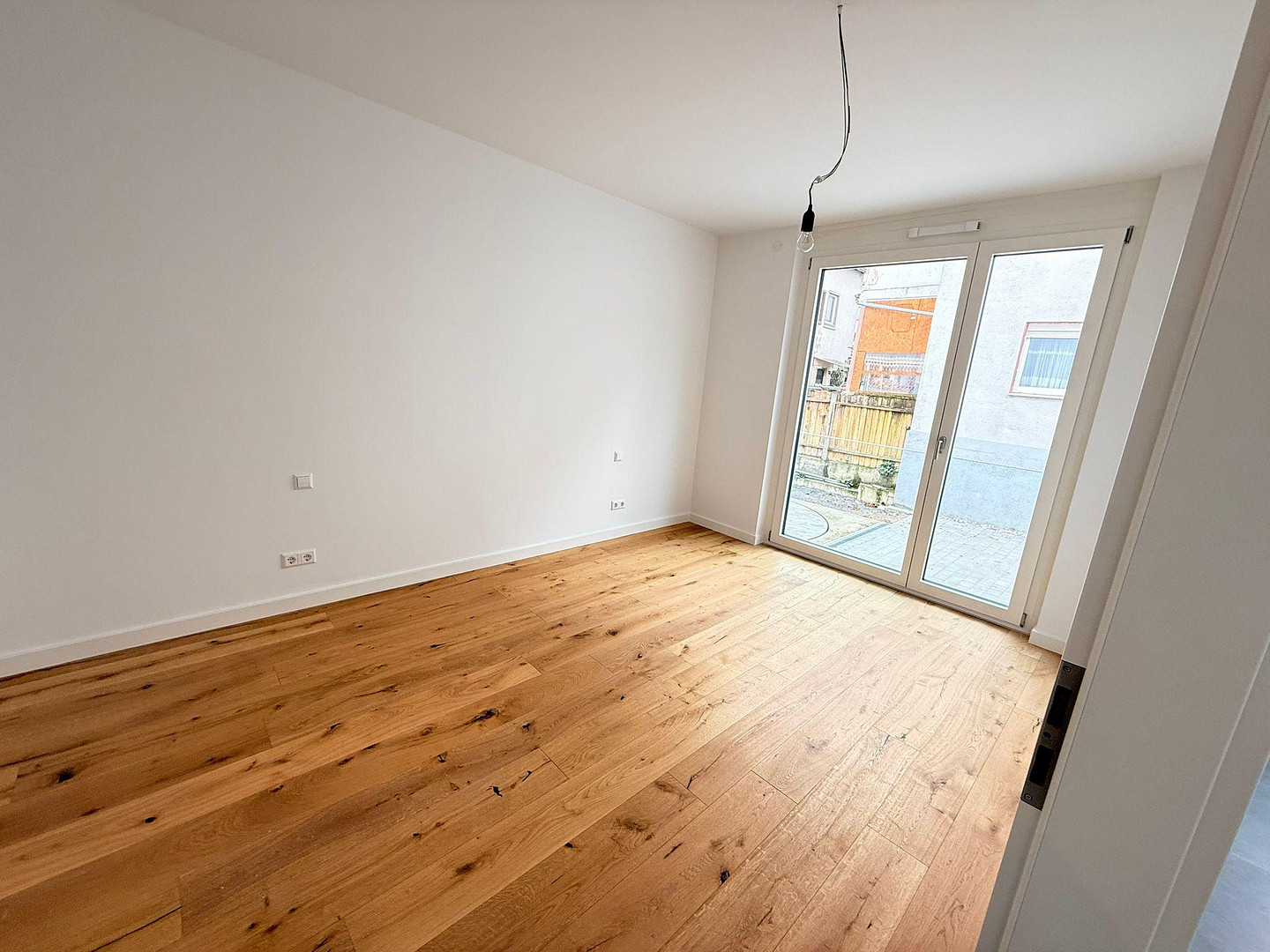Moderne 2-Zimmer-Neubauwohnung mit Terrasse, Einbauküche & TG-Stellplatz in Heilbronn – Herbststraße.21, 74072 Heilbronn – Vorschaubild 4