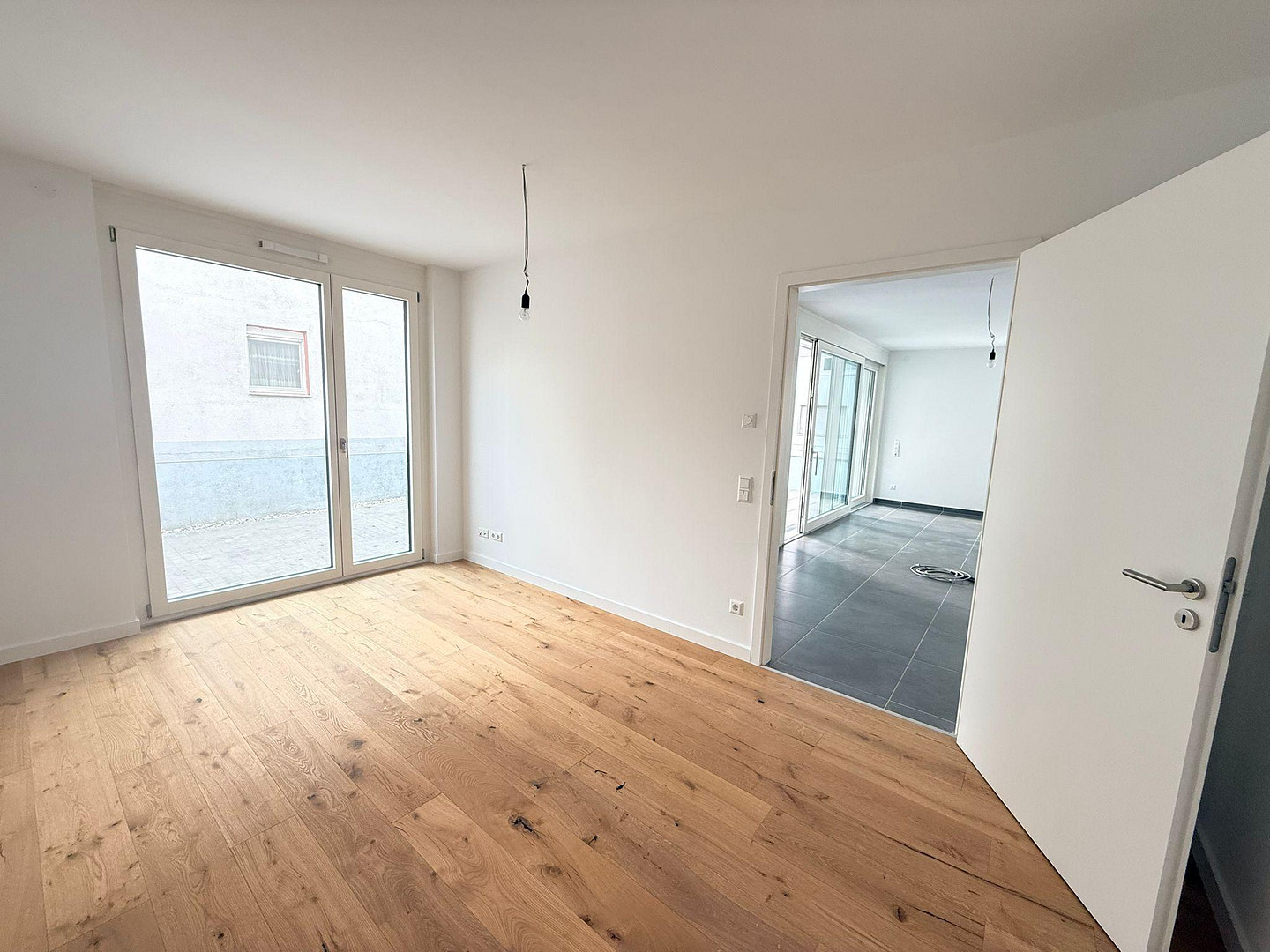 Moderne 2-Zimmer-Neubauwohnung mit Terrasse, Einbauküche & TG-Stellplatz in Heilbronn – Herbststraße.21, 74072 Heilbronn – Vorschaubild 5
