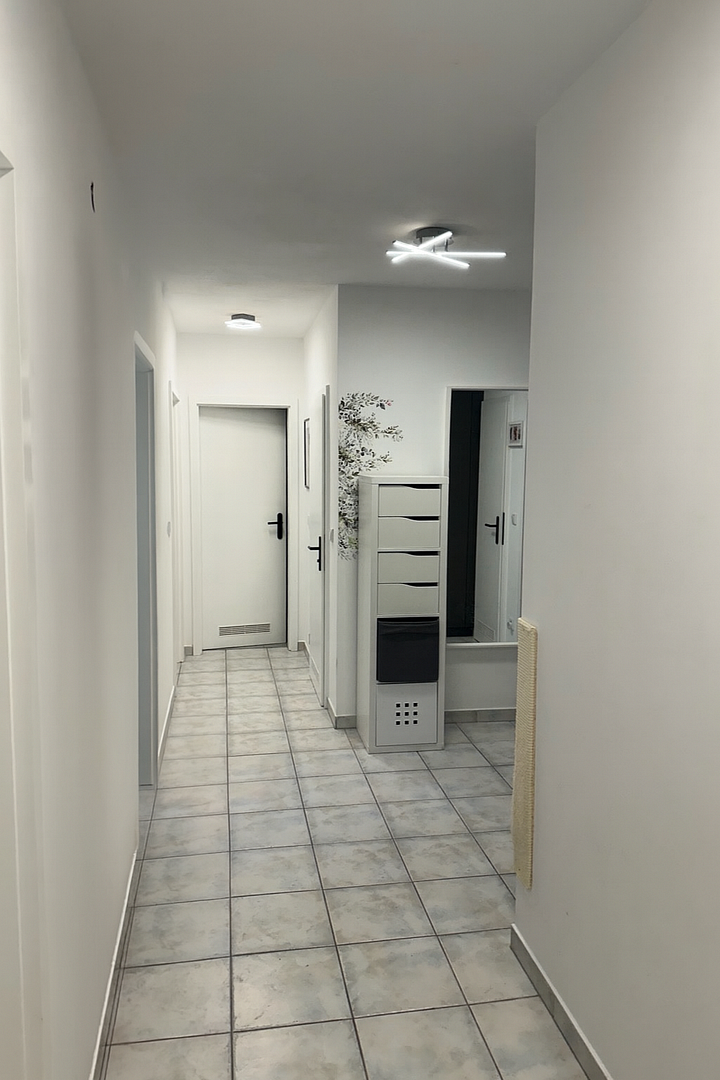Energieeffiziente 3–4-Zimmer-Wohnung – modern saniert & gut geschnitten – Klausstraße 49A, 86167 Augsburg(Lechhausen) – Vorschaubild 2