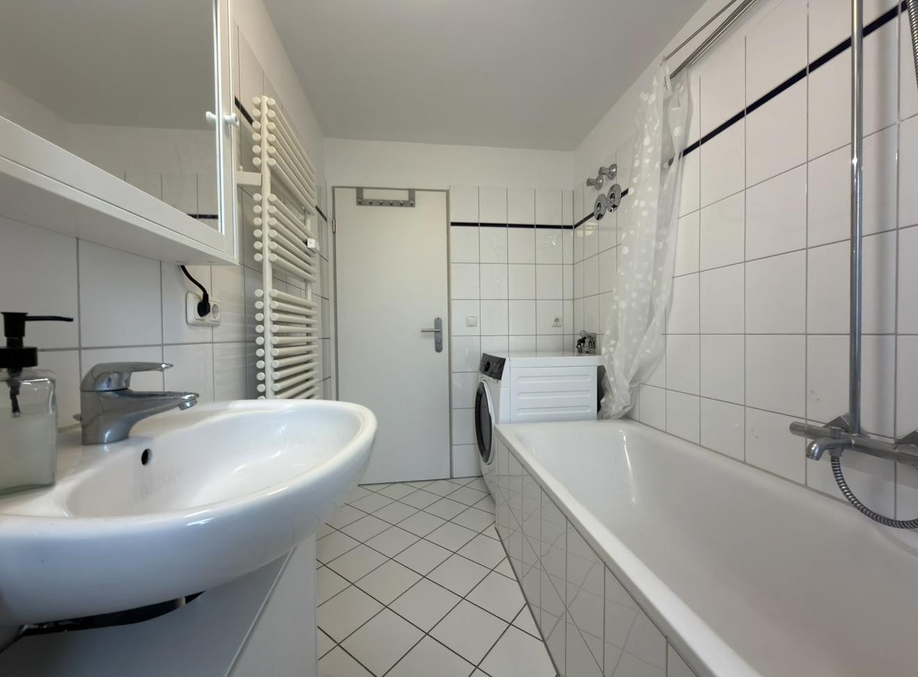 Provisionsfreie helle 3-Zimmer-Wohnung mit Balkon in ruhiger Lage von München Allach-Untermenzing. – München(Untermenzing) – Vorschaubild 12