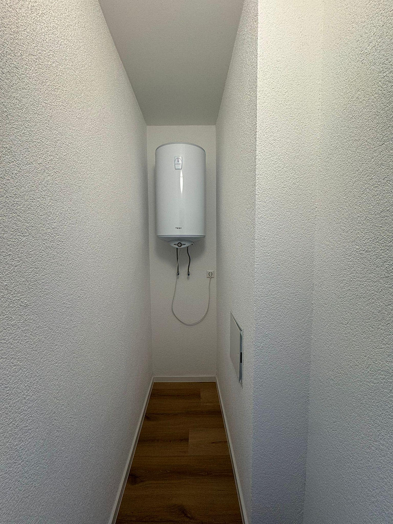 Property thumbnail 9