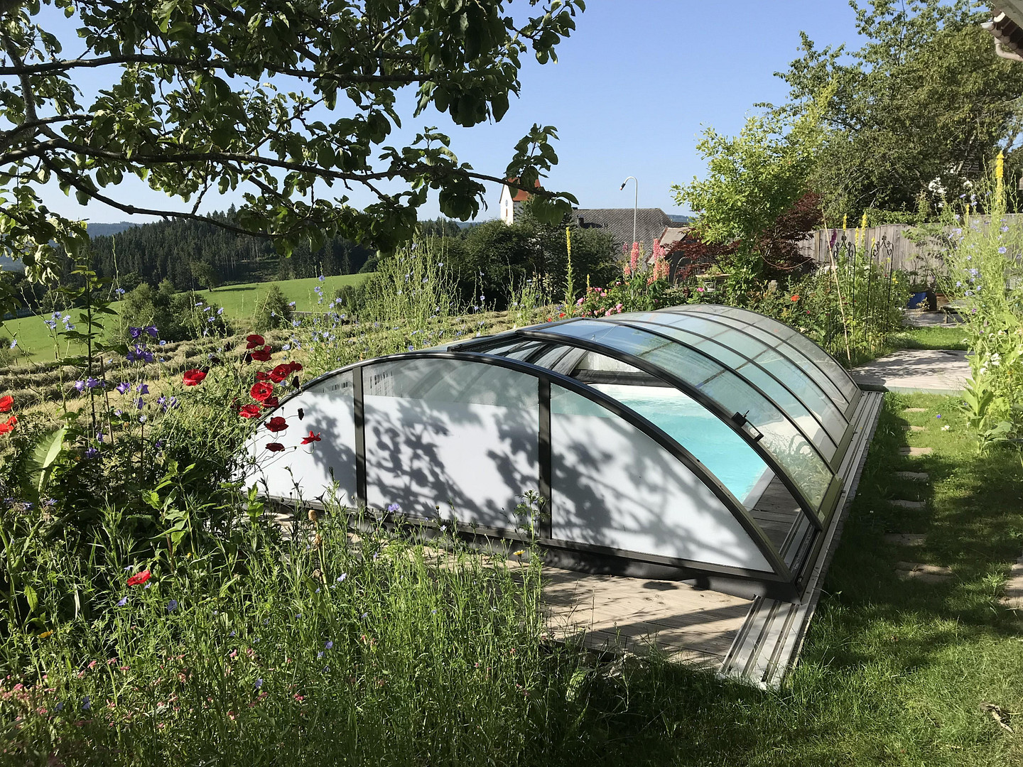 überdachter Pool