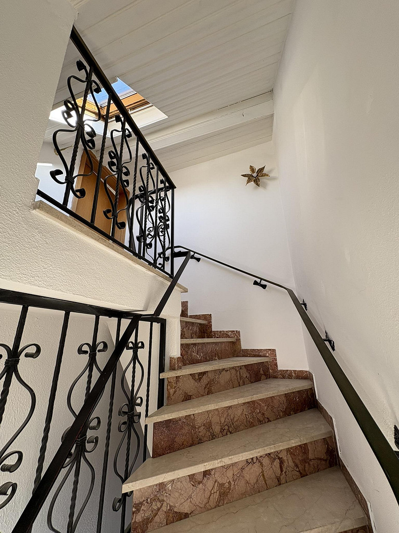 Geräumige und helle Altbauwohnung mit Dachterrasse in bester Karlsfelder Lage – Blumenstraße 34, 85757 Karlsfeld – Vorschaubild 22